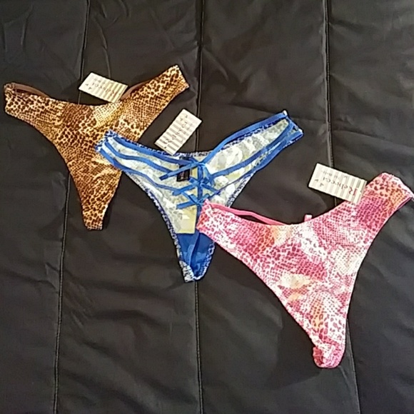 Bundle of intimates - Picture 1 of 6
